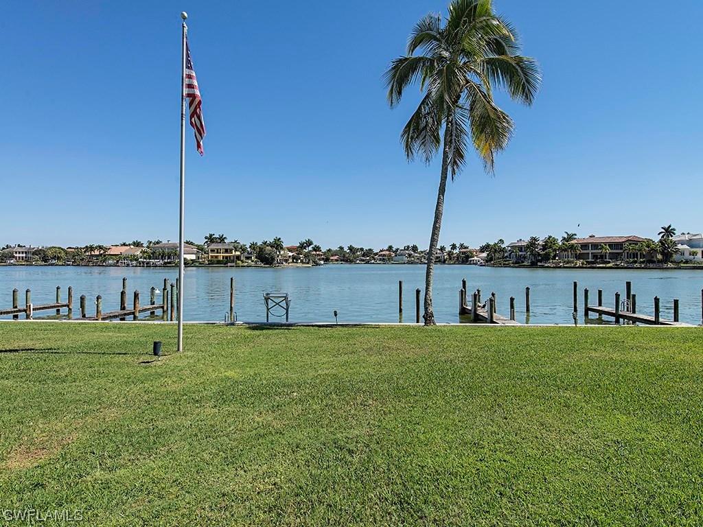 3300 Gulf Shore Blvd. #109, Naples, FL 34103