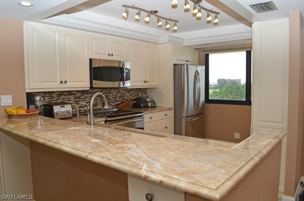 4253 Bay Beach Ln. #5E, Fort Myers Beach, FL