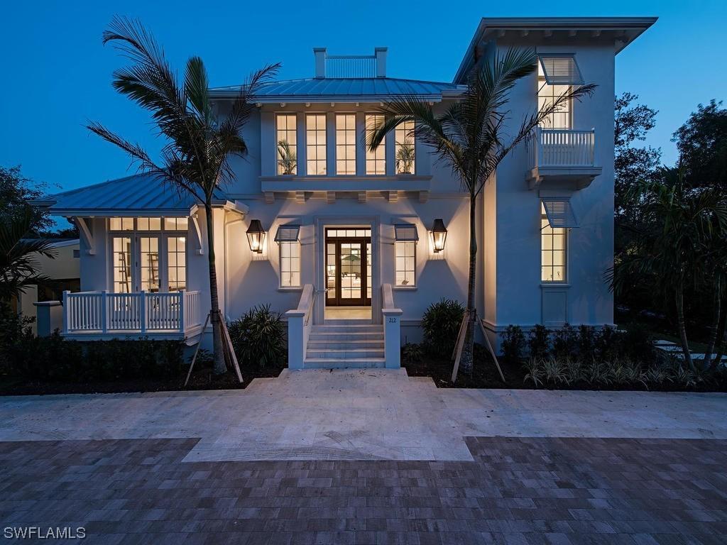 212 14th Ave., Naples, FL 34102