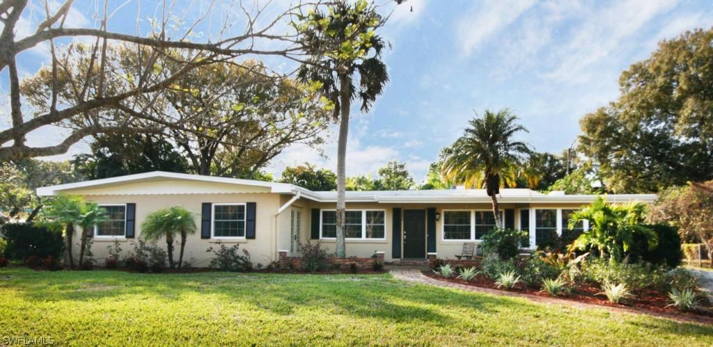 1336 Miracle Ln., Fort Myers, FL 33901