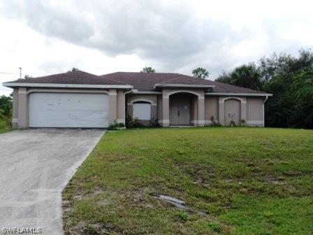 3902 E 13th St., Lehigh Acres, FL 33972