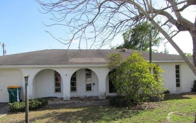 266 Ground Dove Cir., Lehigh Acres, FL 33936
