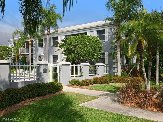 525 10th Ave. #A-201, Naples, FL