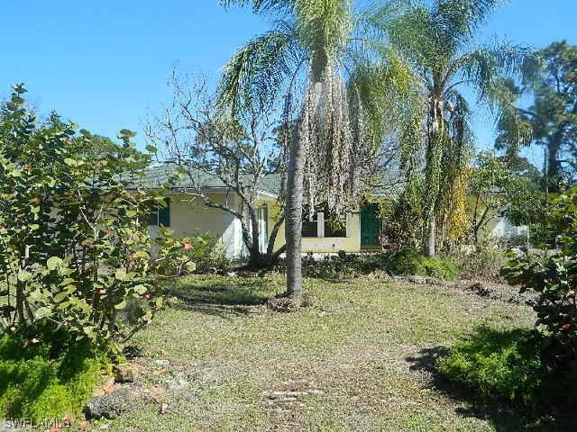 24 Mckinley Ave., Lehigh Acres, FL 33936