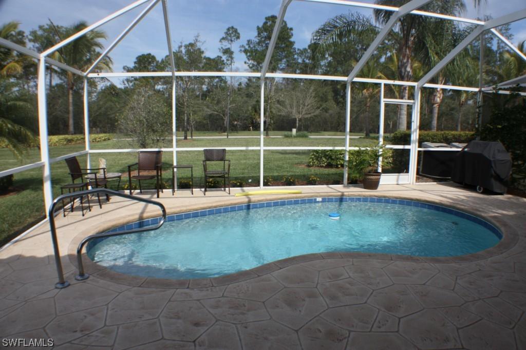 7637 Rozzini Ln., Naples, FL 34114