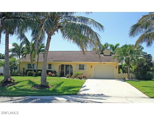124 Hilo St., Naples, FL 34113