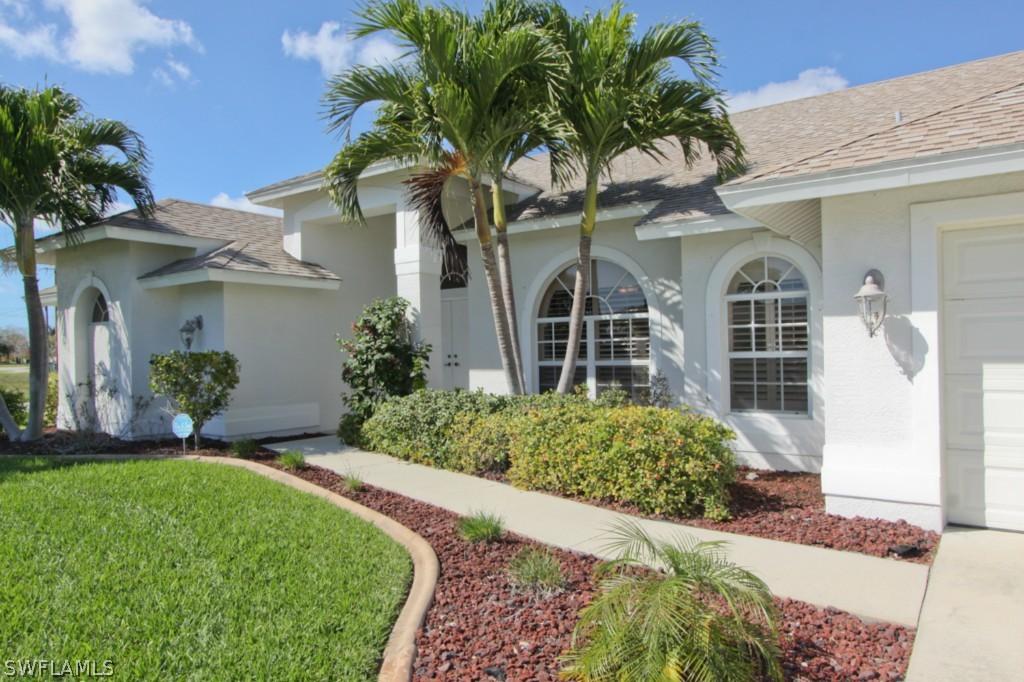 1203 SE 26th Ter., Cape Coral, FL 33904