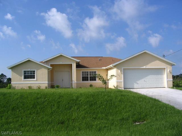 736 Clancy St., Lehigh Acres, FL 33974