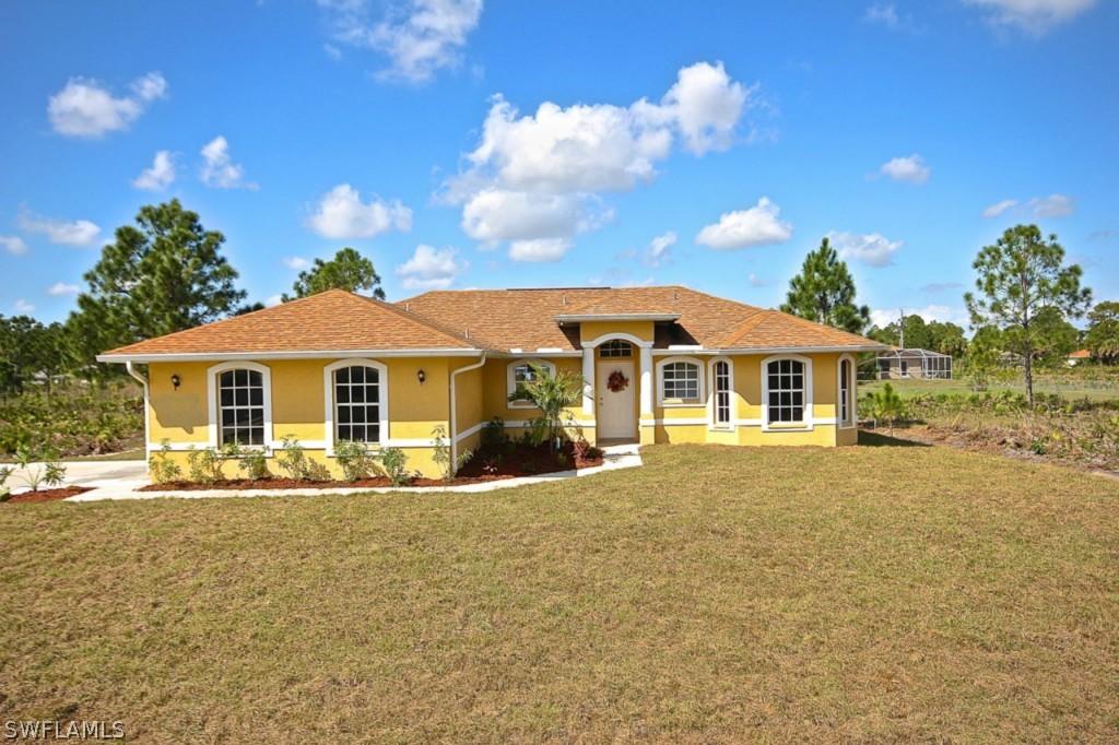 911 Pine Ave., Lehigh Acres, FL 33972