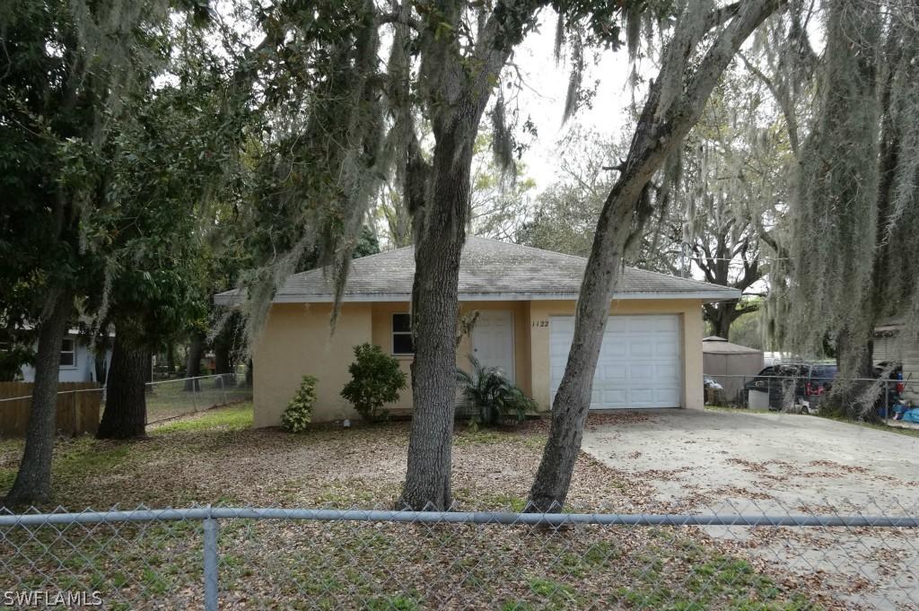 1122 7th Ave., Bradenton, FL 34208
