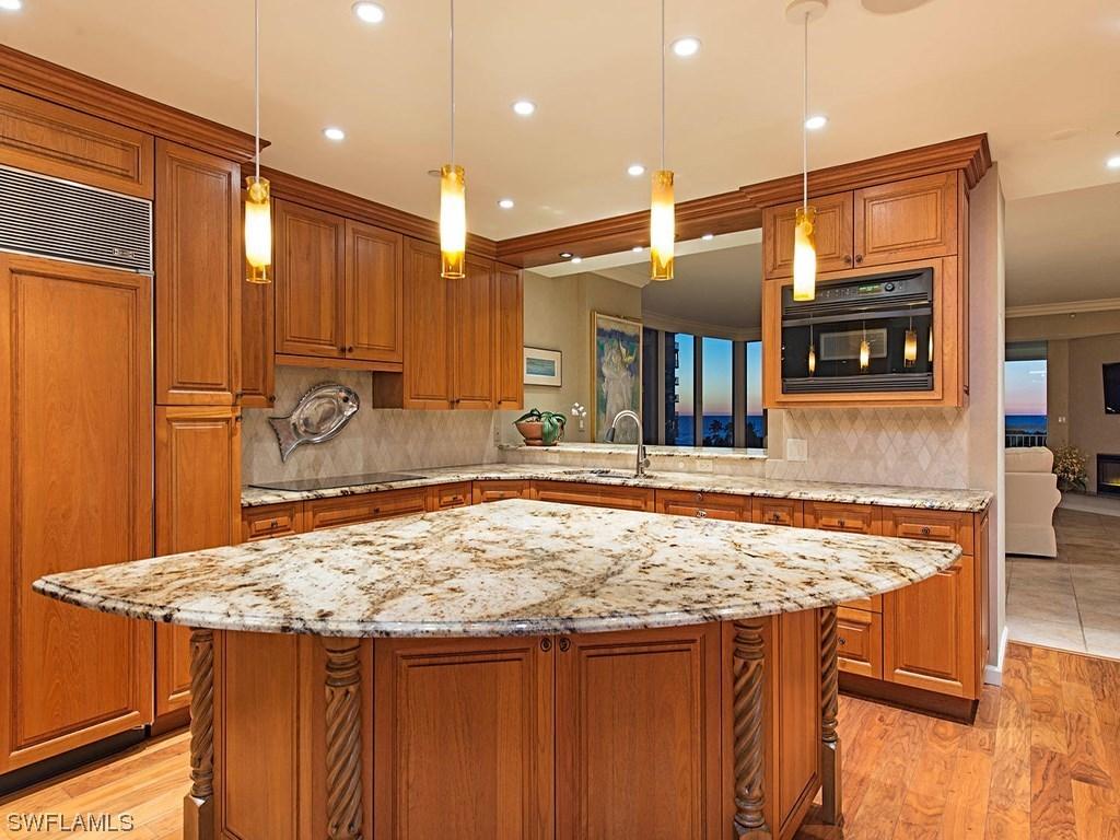 60 Seagate Dr. #501, Naples, FL 34103