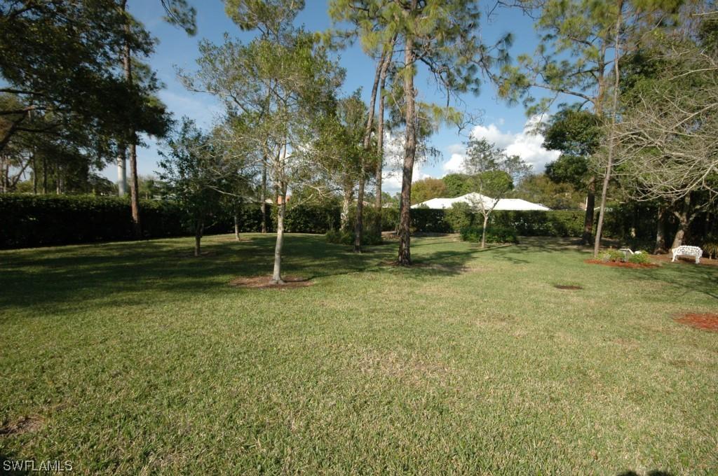 330 Melrose Pl., Naples, FL 34104