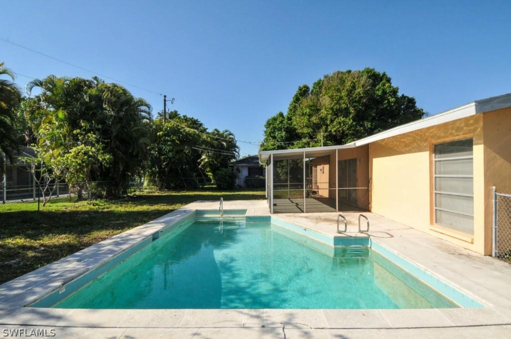 4009 SE 9th Ct., Cape Coral, FL 33904