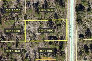 1313 Henry Ave., Lehigh Acres, FL 33972