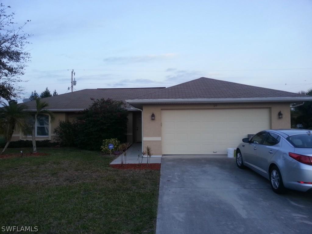 29 SE 14th Ct., Cape Coral, FL 33990