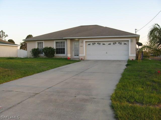 3813 10th St., Lehigh Acres, FL 33971
