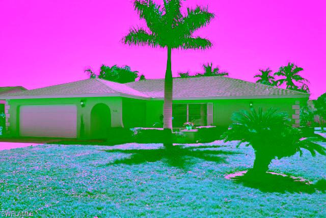 366 Hidden Valley Dr., Naples, FL 34113