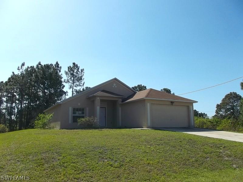1122 Bayliss St., Lehigh Acres, FL 33974
