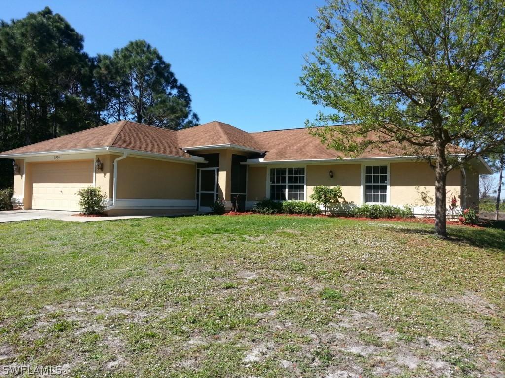 2904 Wanda Ave., Lehigh Acres, FL 33976
