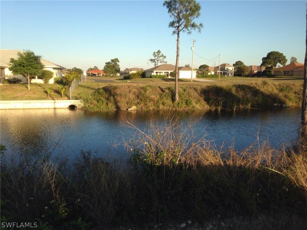 2713 NW 26th Pl., Cape Coral, FL 33993