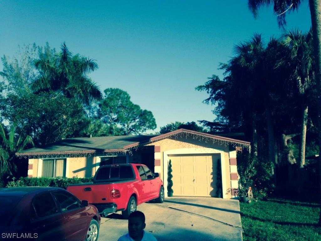 5346 Warren St., Naples, FL 34113