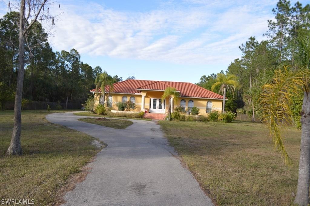 3465 10th Ave., Naples, FL 34117