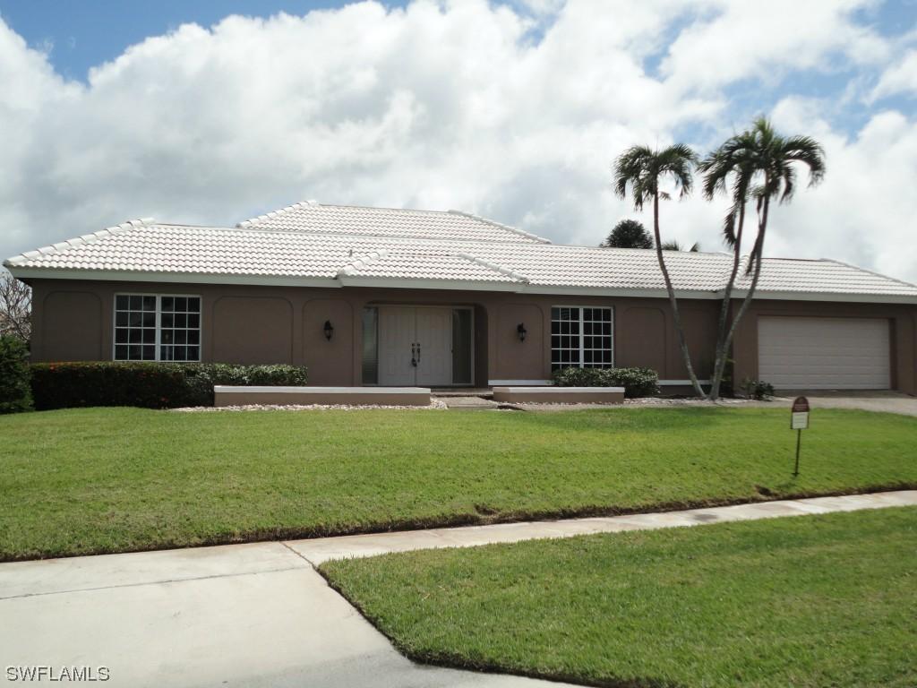 817 Arcadia Ct., Marco Island, FL 34145