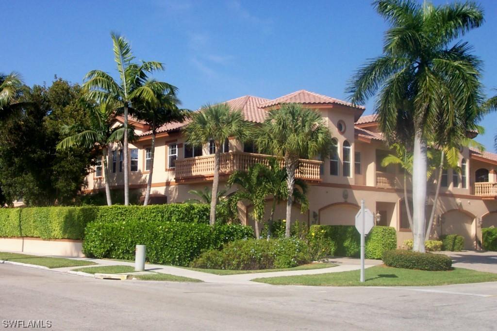 317 7th Ave., Naples, FL 34102