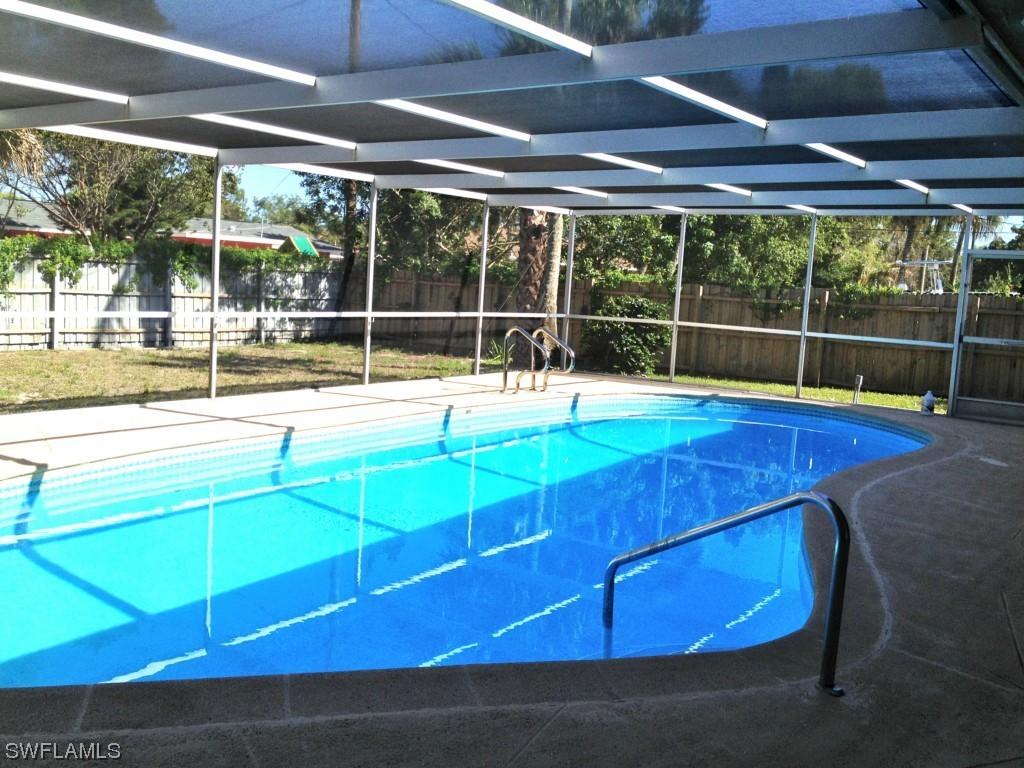 2048 41st Ter., Naples, FL 34116