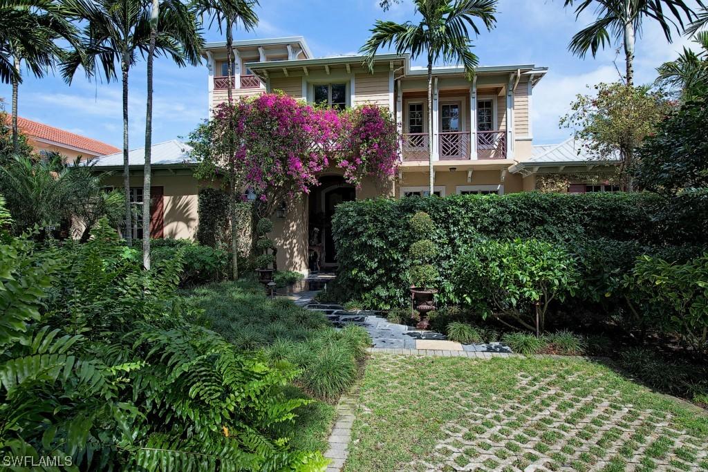 447 1st Ave., Naples, FL 34102