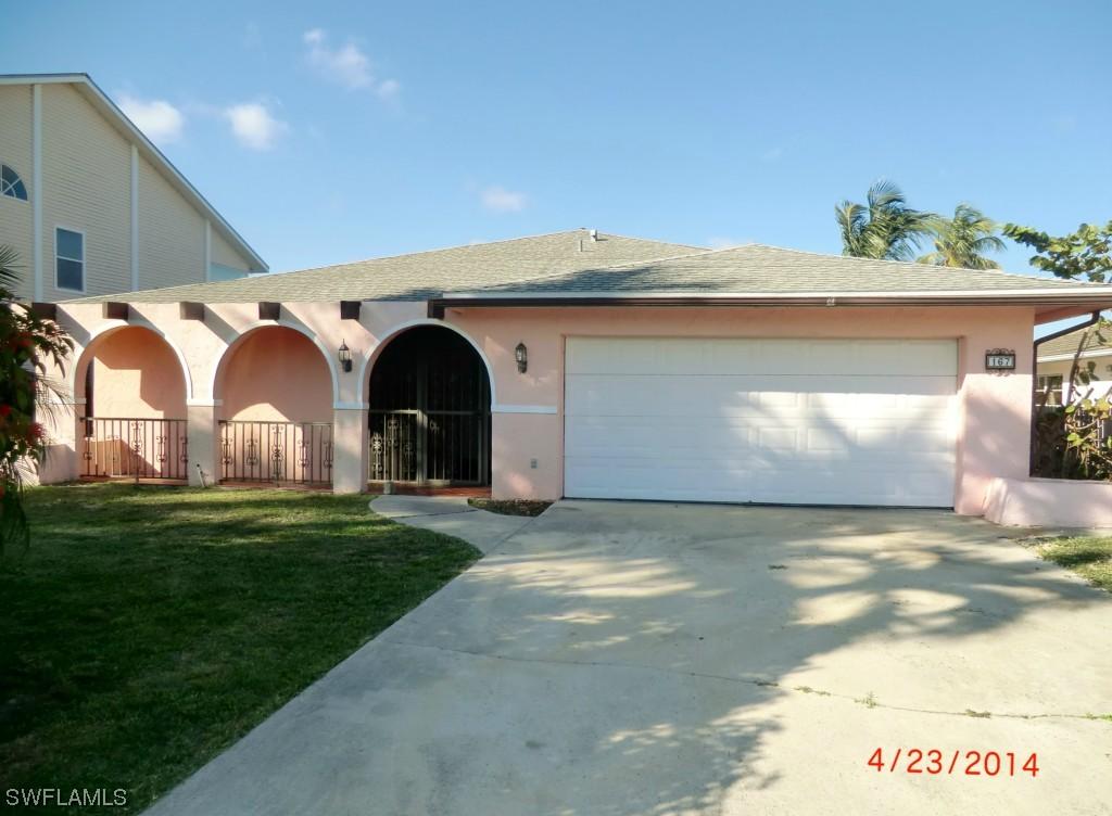 167 Trinidad St., Naples, FL 34113