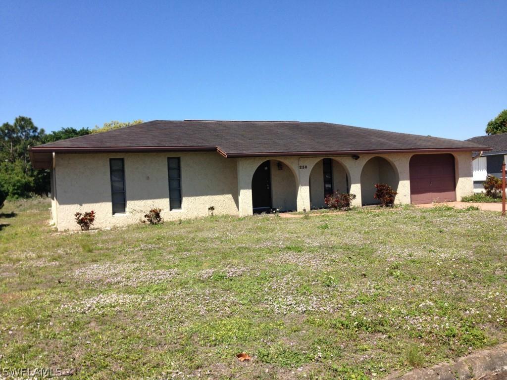 238 Ground Dove Cir., Lehigh Acres, FL 33936