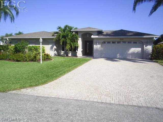 1613 SE 40th Ter., Cape Coral, FL 33904
