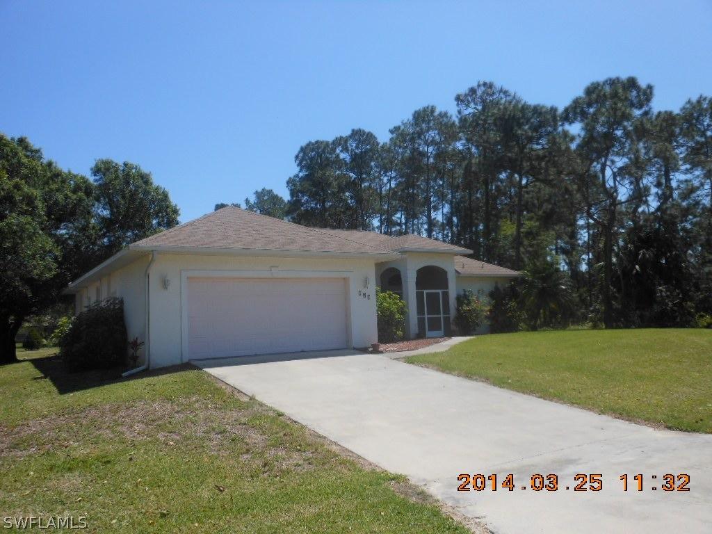 304 Robert Ave., Lehigh Acres, FL 33936