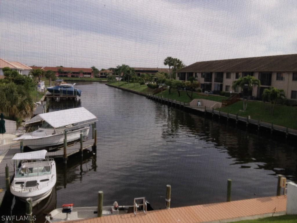 3817 Country Club Blvd. #7, Cape Coral, FL 33904