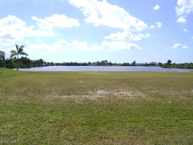 4216 NW 36th Ln., Cape Coral, FL 33993