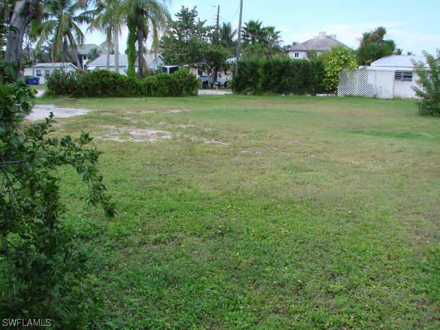 27558 Tarpon Way, Bonita Springs, FL 34134