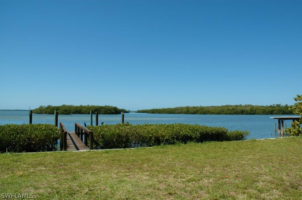 3709 San Carlos Dr., St. James City, FL 33956