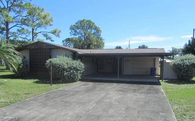 343 Fleetwood Ave., Lehigh Acres, FL 33936