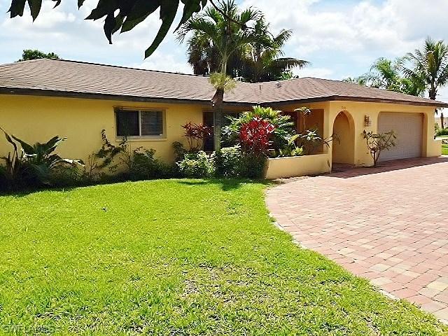 501 Keenan Ave., Fort Myers, FL 33919
