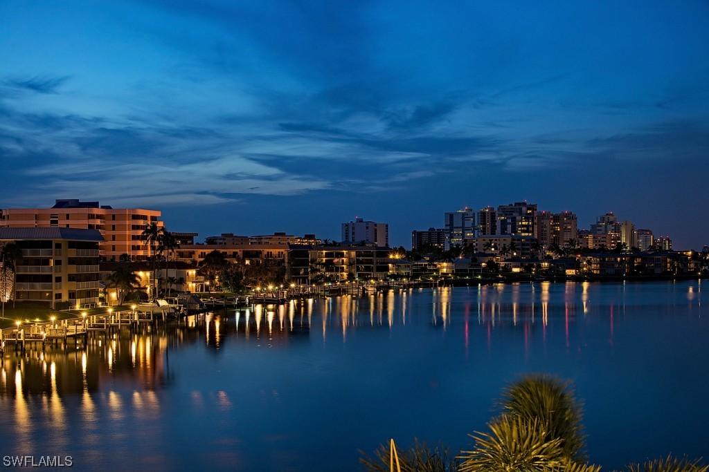 251 Harbour Dr., Naples, FL 34103