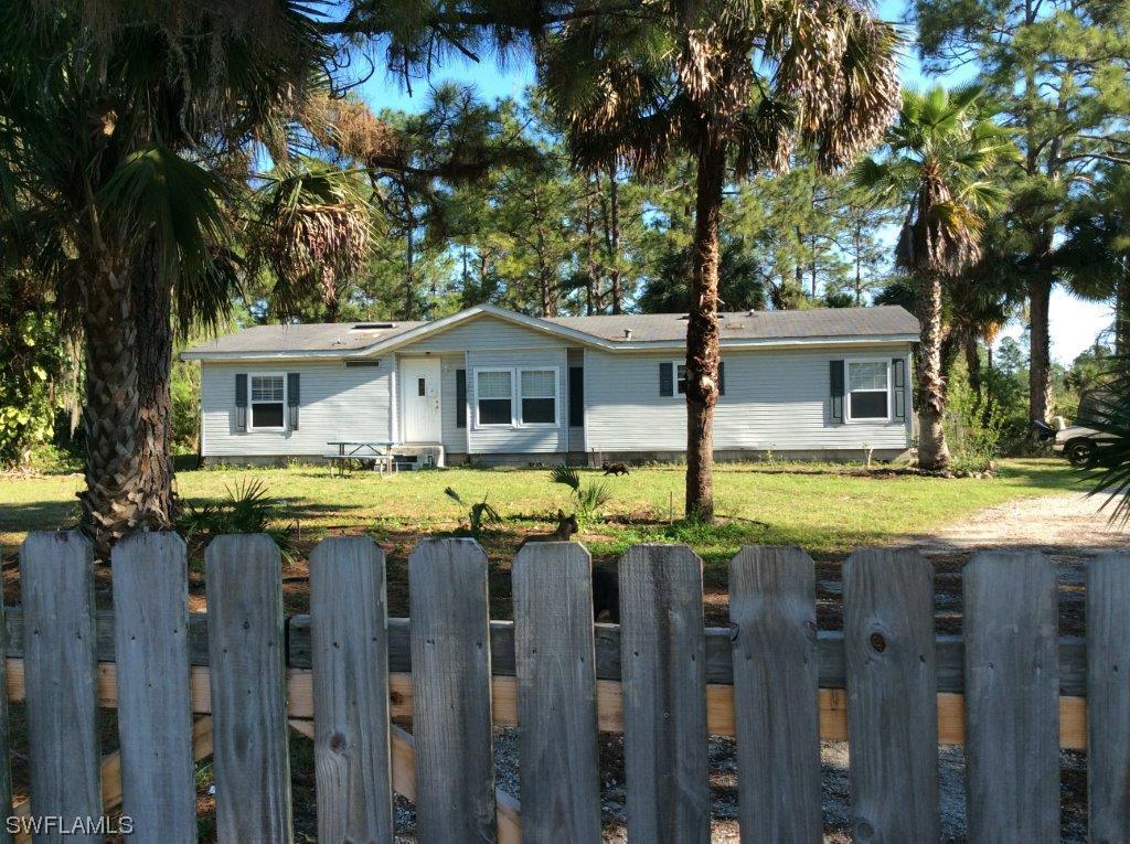 3075 12th Ave., Naples, FL 34120