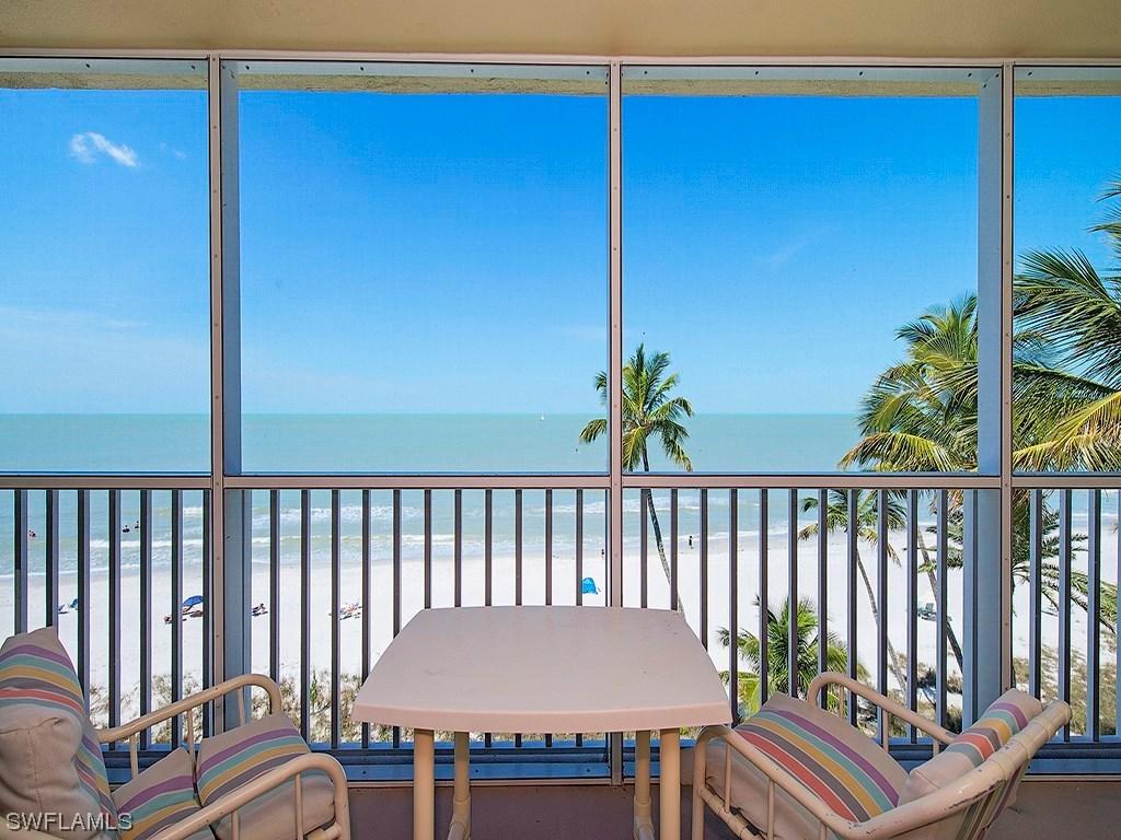 1977 Gulf Shore Blvd. #605, Naples, FL 34102