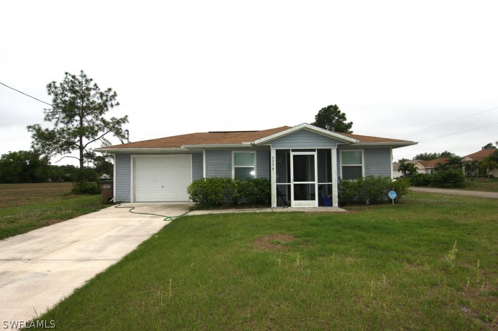 2354 NE 43rd Ln., Cape Coral, FL 33909