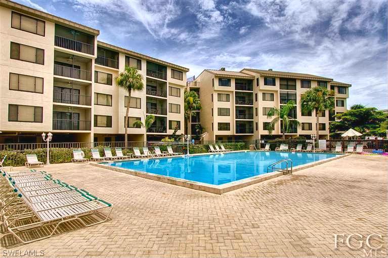 7327 Estero Blvd. #301, Fort Myers Beach, FL 33931