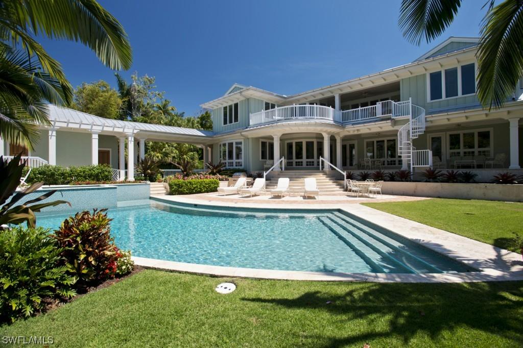 181 4th Ave., Naples, FL 34102