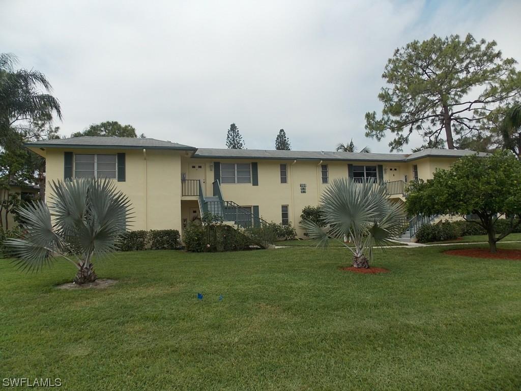 160 Penny Ln. #4, Naples, FL 34104