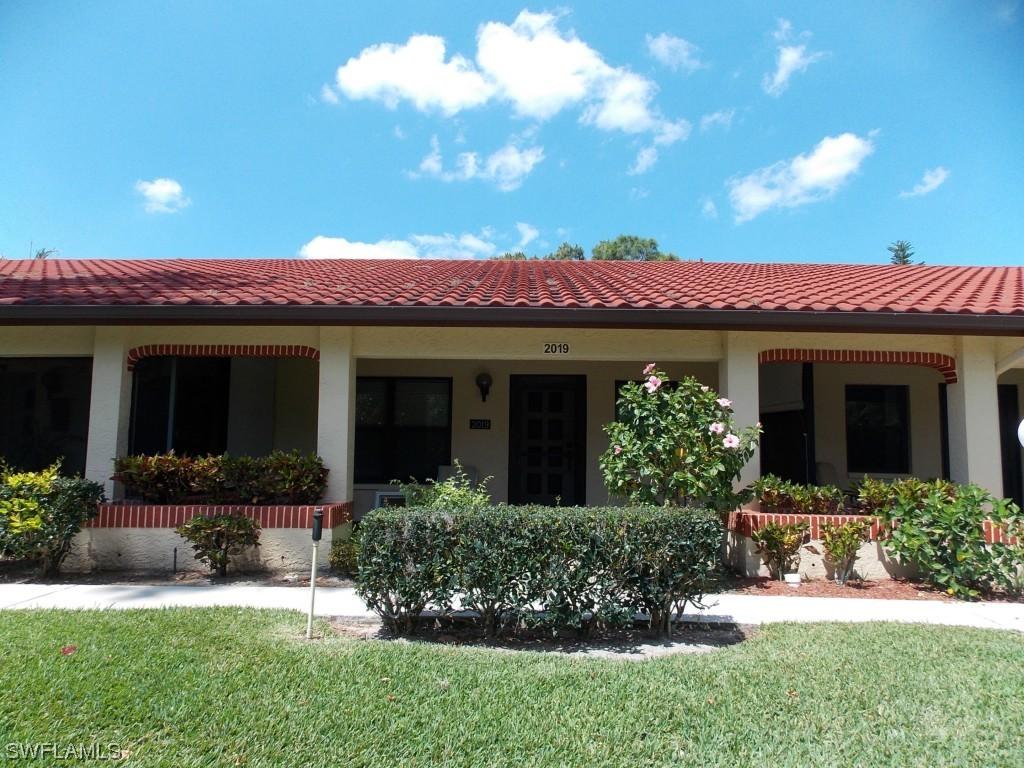 2019 Pine Isle Ln., Naples, FL 34112