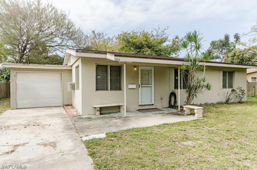 1024 6th Ln., Naples, FL 34102