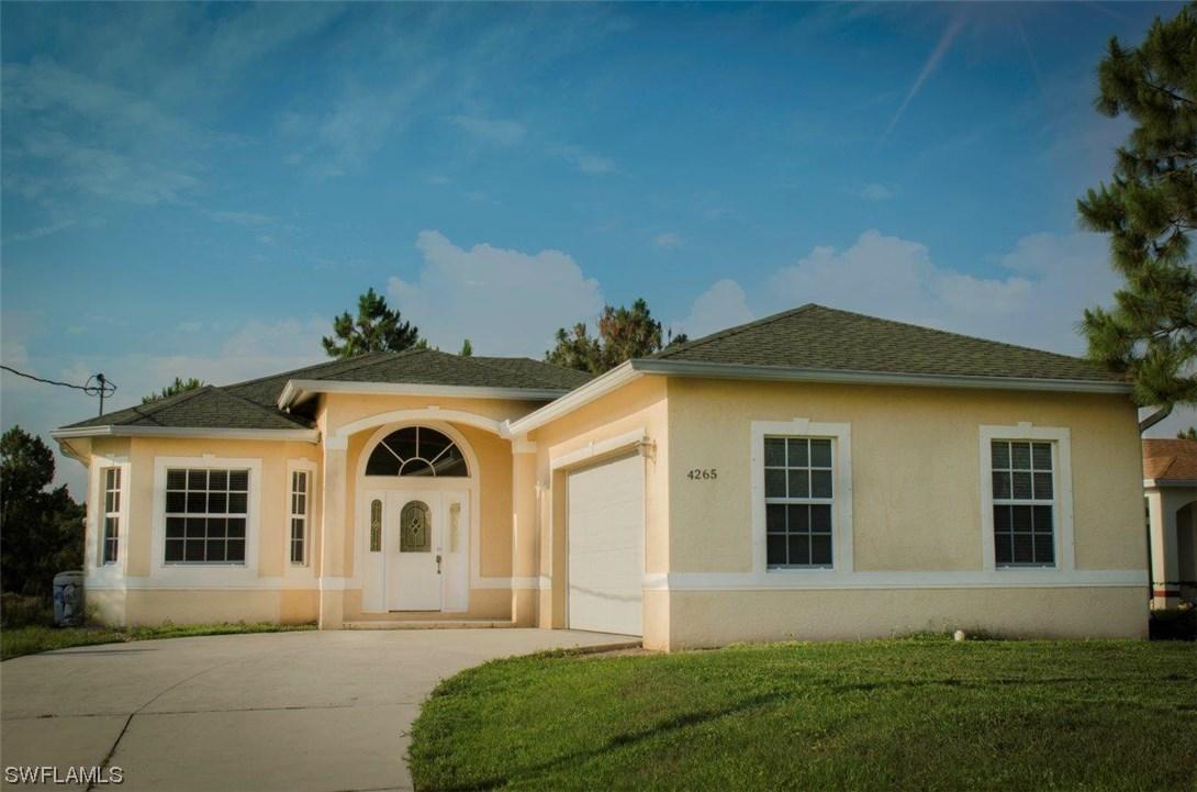 4265 43rd Ave., Naples, FL 34120